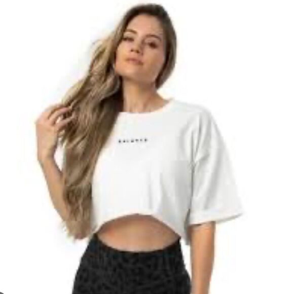Vitality Balance Athletica Size M Oversized Crop Tee Shirt White Black Logo Gym - Picture 4 of 8